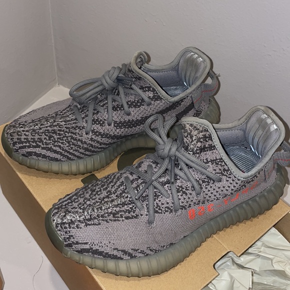 Yeezy Boost 350 V2 US 5 Grey - Picture 2 of 6